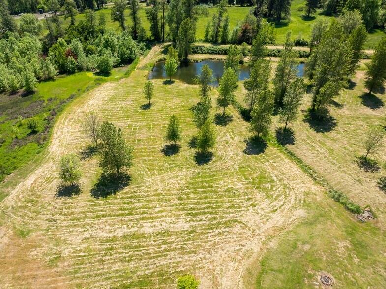 More Photos Of 215 Lawson Ln, Tenmile Warehouse For Sale