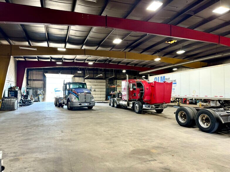 More Photos Of 6335 English Ave, Indianapolis Warehouse For Sale