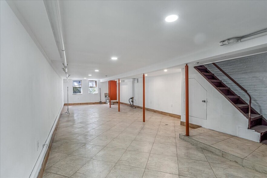 More Photos Of 37 Jewel St, Brooklyn Apartments For Sale