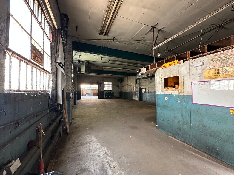 More Photos Of 2355-2359 McDonald Ave, Brooklyn Warehouse For Lease