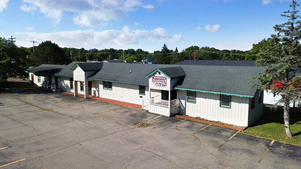 More Photos Of 320 E Grand Blanc Rd, Grand Blanc Office For Lease