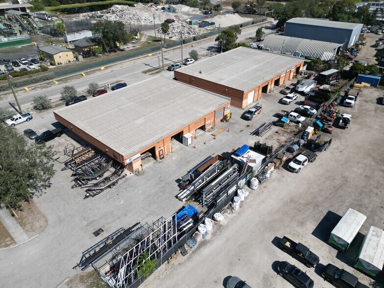 More Photos Of 6970 Wallis Rd, West Palm Beach Unknown For Lease