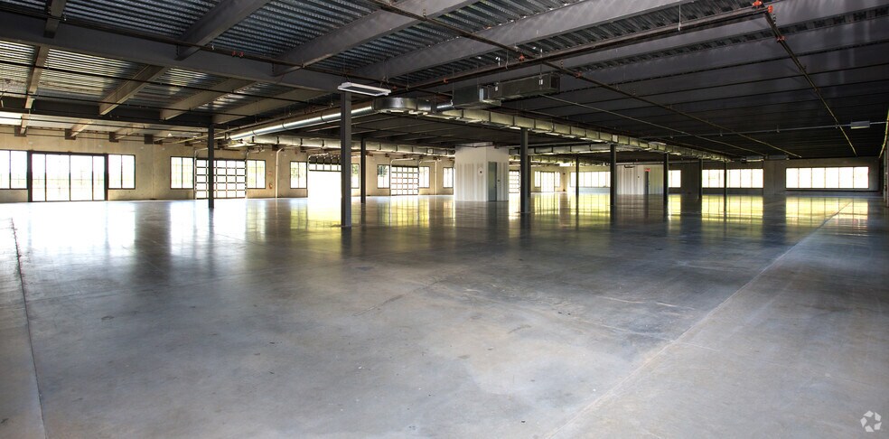 More Photos Of 1 Edison Dr, Alpharetta Unknown For Lease