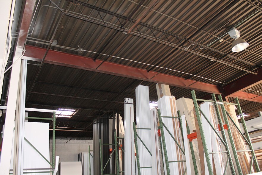 More Photos Of 1256 W Sharon Rd, Cincinnati Warehouse For Sale