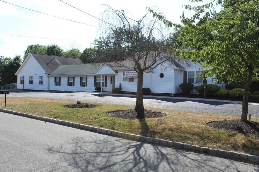 Primary Photo Of 601 Buena Pky, Bridgewater Daycare Center For Sale