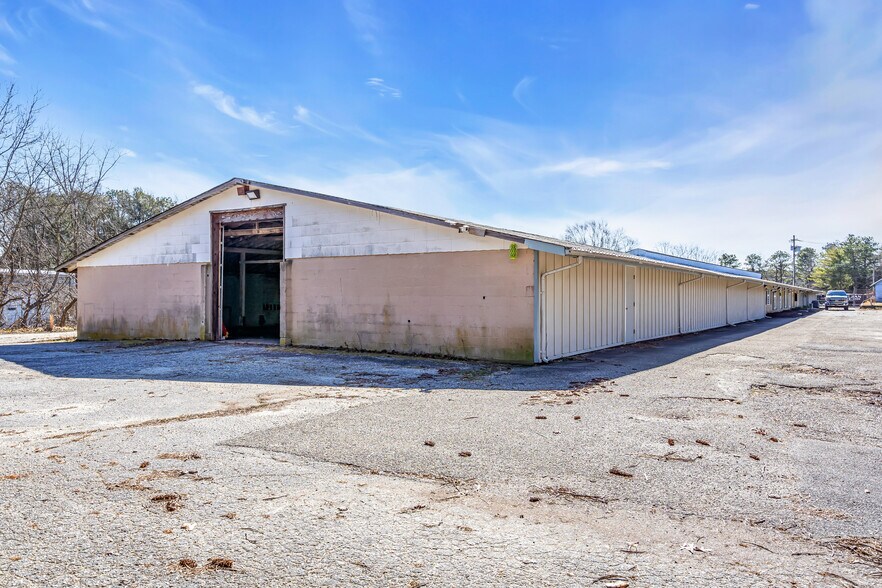 More Photos Of 55 Schoolhouse Rd, Whiting Warehouse For Lease