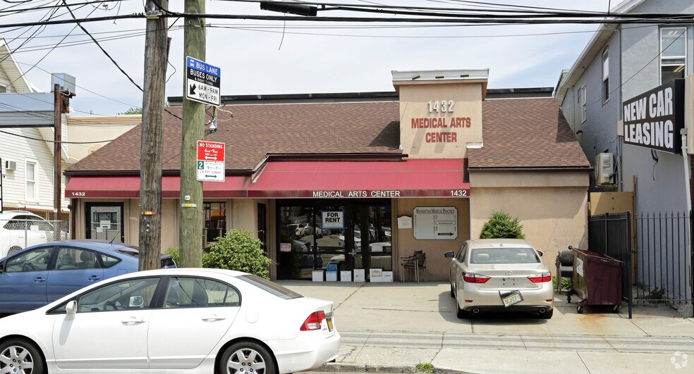 More Photos Of 1432 Hylan Blvd, Staten Island Medical For Lease