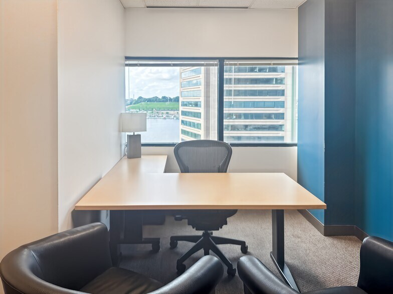 More Photos Of 400 E Pratt St, Baltimore Coworking Space