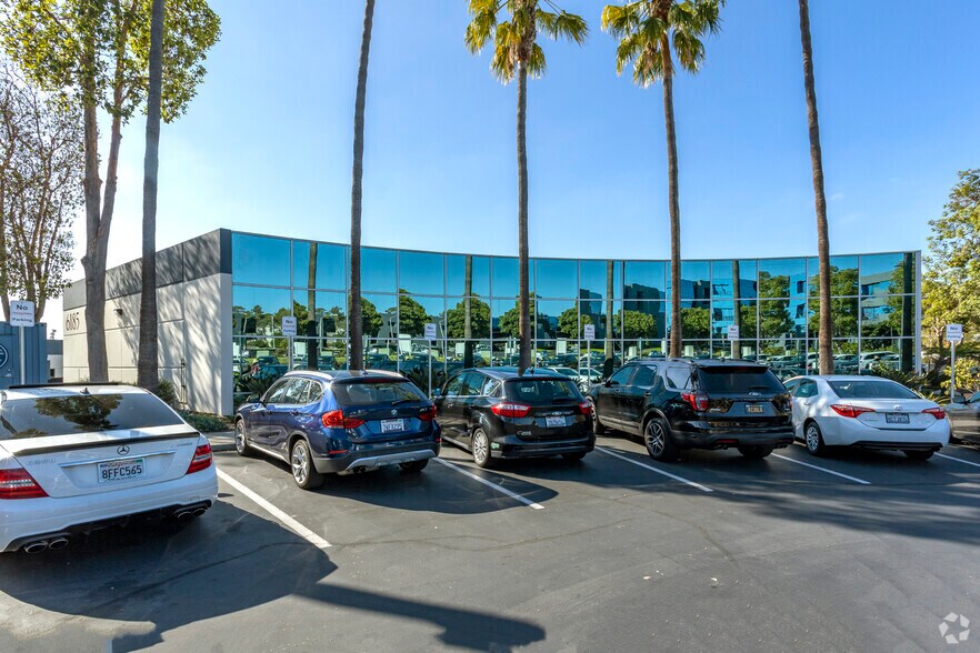 More Photos Of 6185 Cornerstone Ct E, San Diego Unknown For Lease