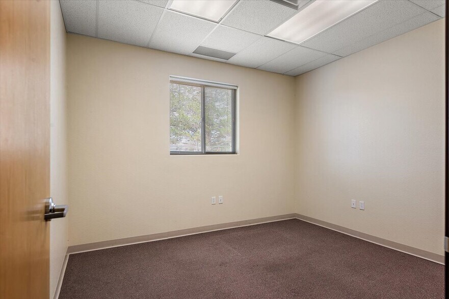 More Photos Of 105 Lehigh Ave, Pueblo Office Residential For Sale