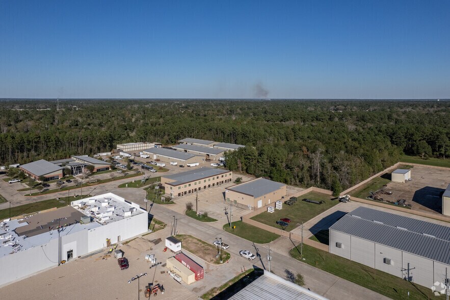 More Photos Of 27316 Spectrum Way, The Woodlands Office For Sale