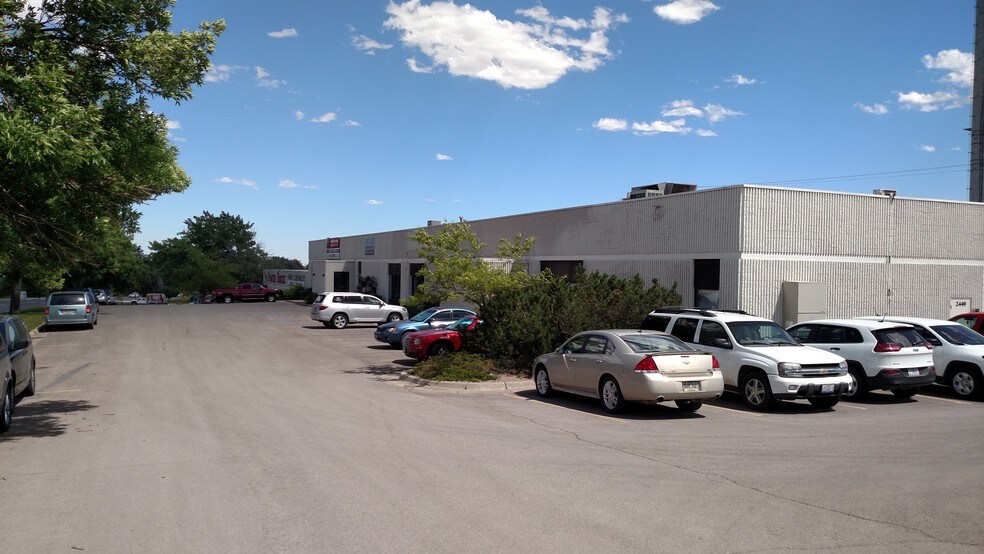 More Photos Of 2433-2465 W Chicago St, Rapid City Office For Lease