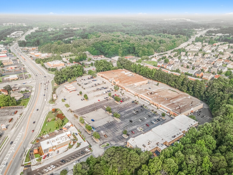 More Photos Of 4155 Lawrenceville Hwy, Lilburn Unknown For Lease