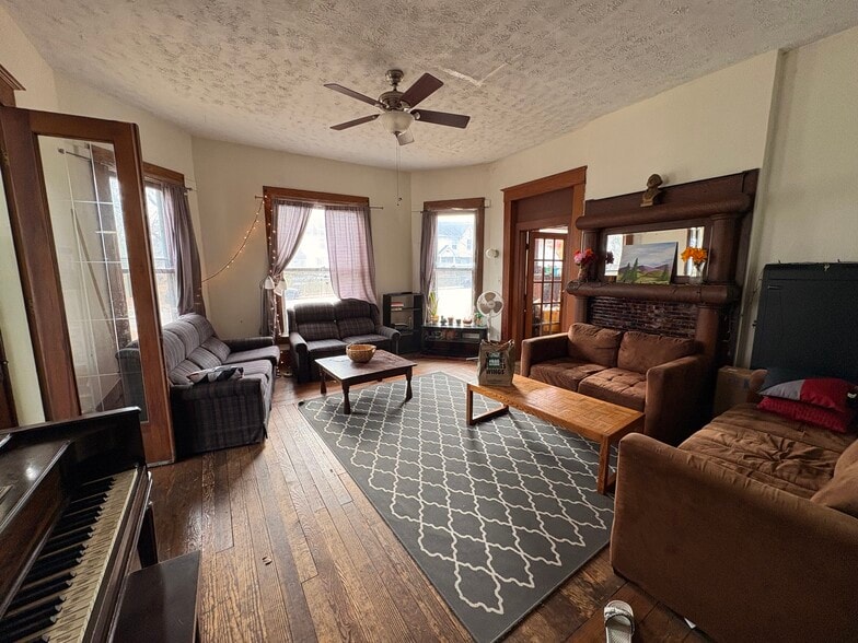 More Photos Of 401 N Salisbury St, West Lafayette Apartments For Sale