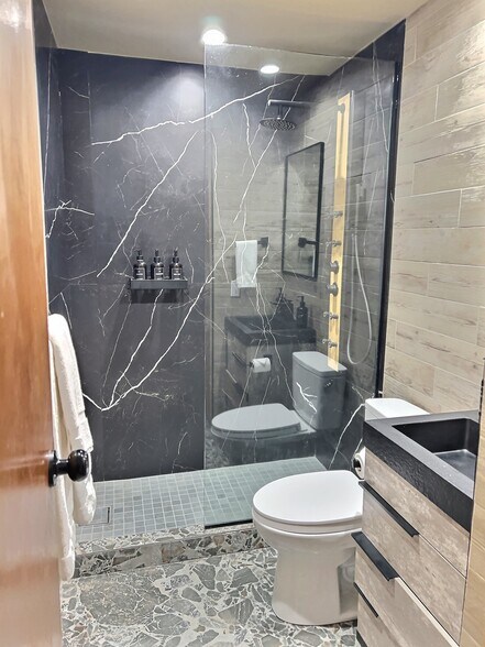 More Photos Of 218 NY-296, Windham Hotel For Sale