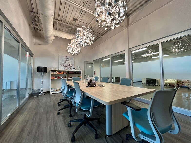 More Photos Of 11350 119 St NW, Edmonton Flex For Sale