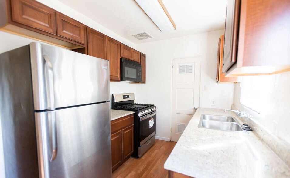 More Photos Of 602-606 E San Juan Ave, Phoenix Apartments For Sale