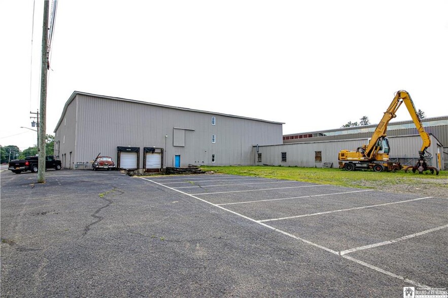 Primary Photo Of 2636 S Work St, Falconer Manufacturing For Lease