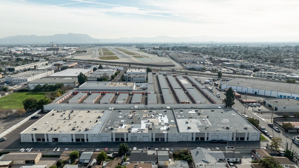 More Photos Of 8010 Wheatland Ave, Sun Valley Manufacturing For Sale