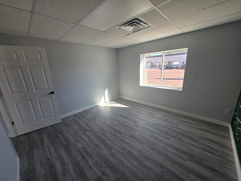 More Photos Of 2318-2332 E Platte Ave, Colorado Springs Freestanding For Lease