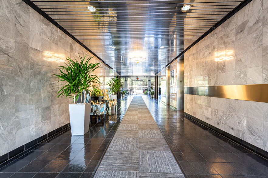 More Photos Of 1331 Gemini St, Houston Office For Lease