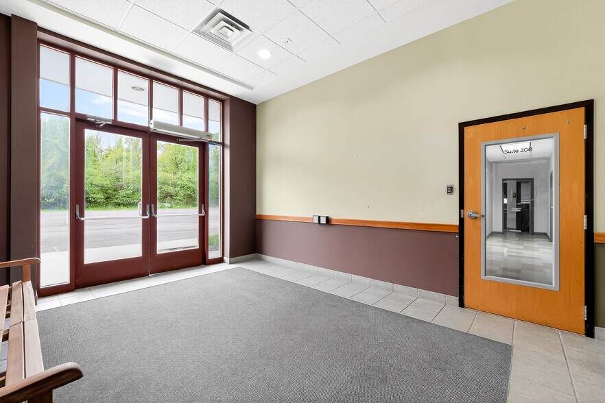 More Photos Of 1240 New Scotland Rd, Slingerlands Medical For Lease