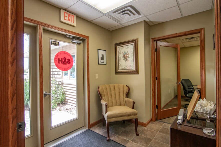 More Photos Of N6277 Highway 67, Plymouth Office For Lease