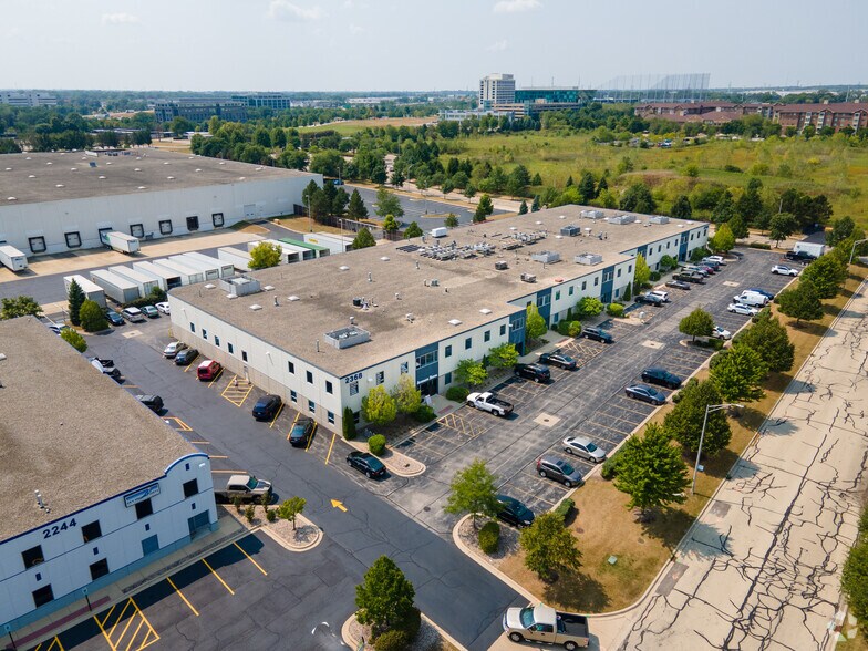 More Photos Of 2368 Corporate Ln, Naperville Industrial For Lease