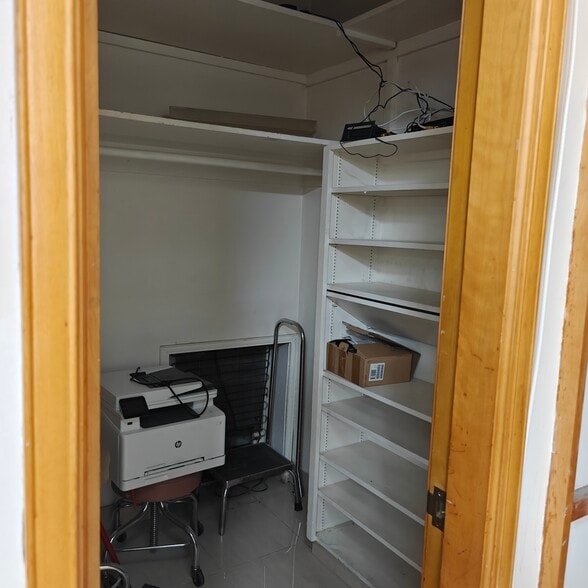More Photos Of 326-328 N Maclay Ave, San Fernando Medical For Lease