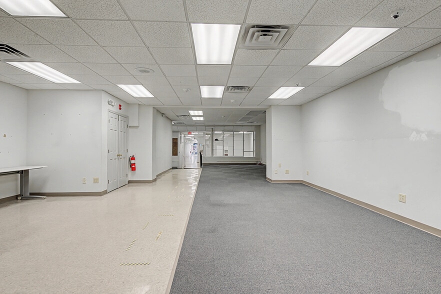 More Photos Of 127 Hay St, Fayetteville Storefront For Sale