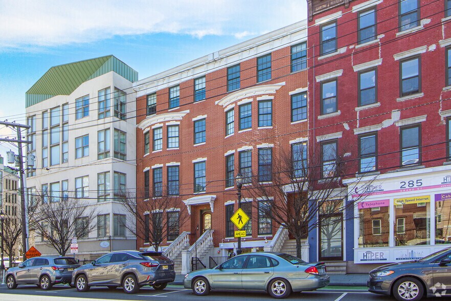 Primary Photo Of 275 Grand St, Jersey City Apartments For Lease