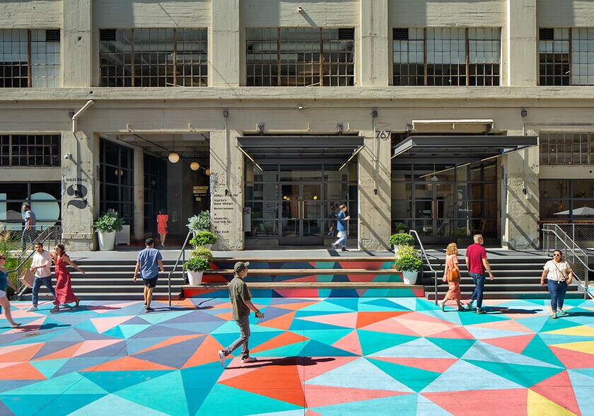 More Photos Of 777 S Alameda St, Los Angeles Unknown For Lease