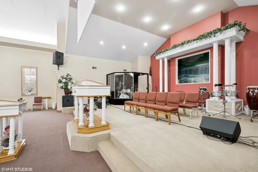 More Photos Of 3334 S Paulina St, Chicago Specialty For Sale