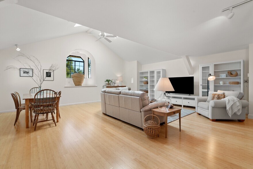 More Photos Of 7919 Empire Grade, Santa Cruz Multifamily For Sale