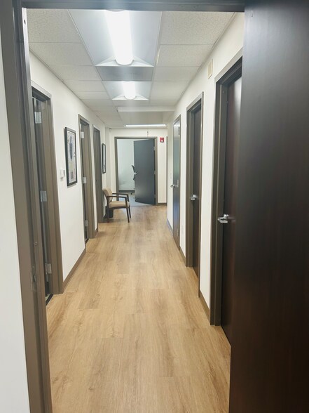 More Photos Of 660 Lanier Park Dr, Gainesville Medical For Lease