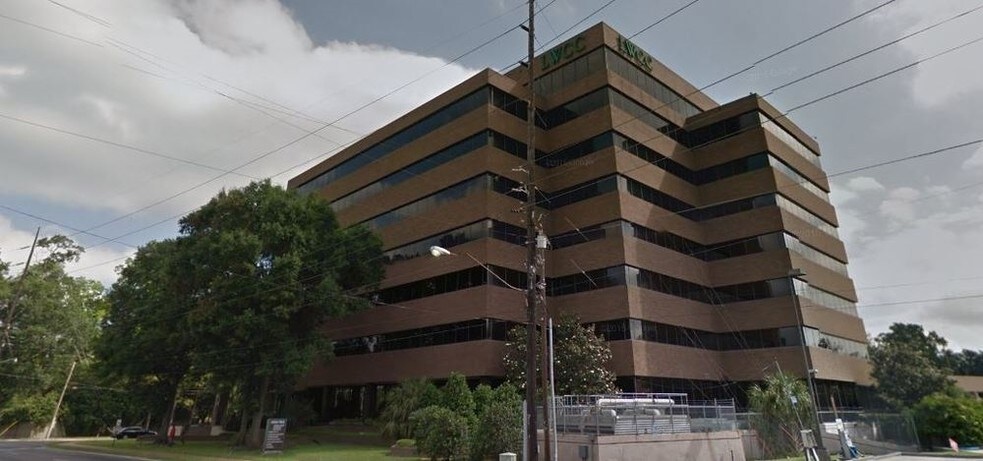 More Photos Of 2237 S Acadian Trwy, Baton Rouge Office For Lease