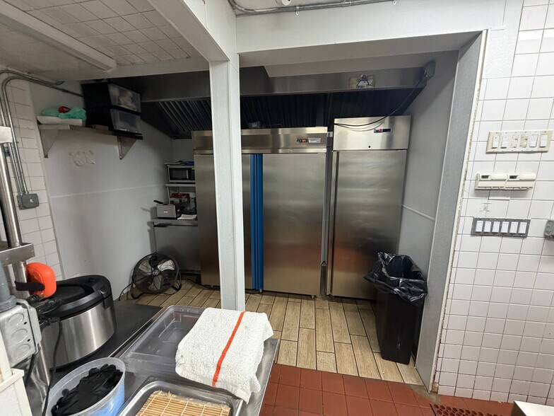 More Photos Of 3145 Brighton 4th St, Brooklyn Apartments For Lease