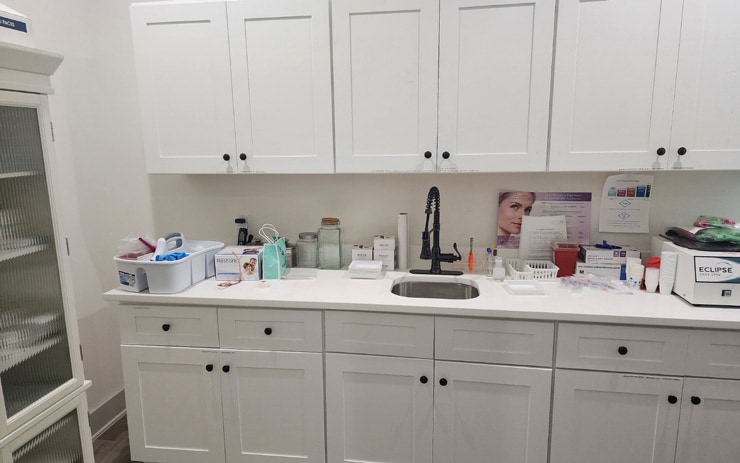 More Photos Of 14637 Pebble Bend Dr, Houston Medical For Sale