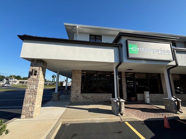 More Photos Of 3443 US Highway 9, Freehold Unknown For Lease