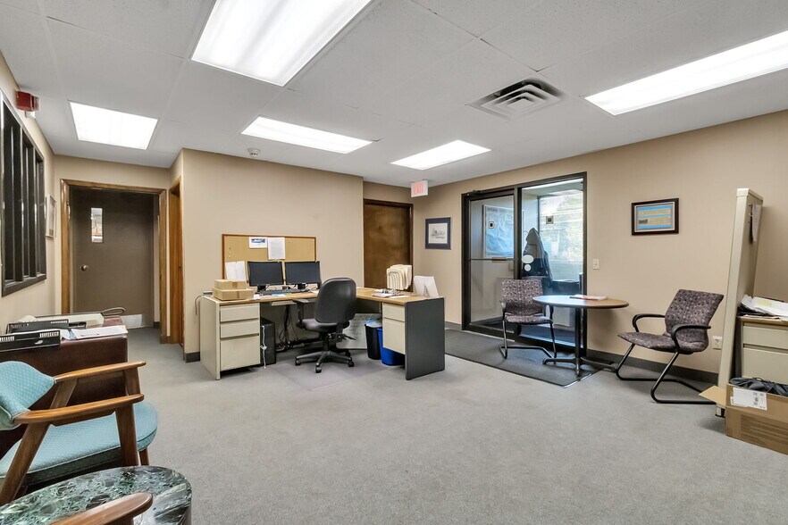 More Photos Of 150 Bud Mil Dr, Buffalo Warehouse For Lease