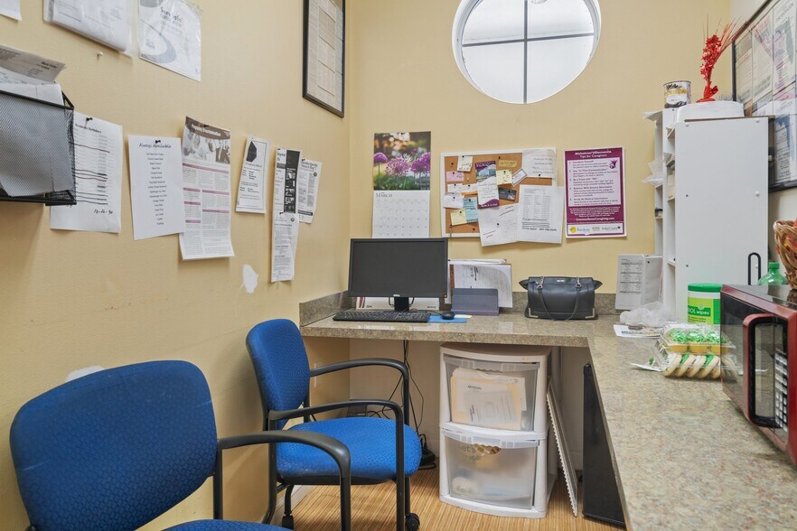 More Photos Of 311 NE 4th Ave, Crystal River Healthcare For Lease