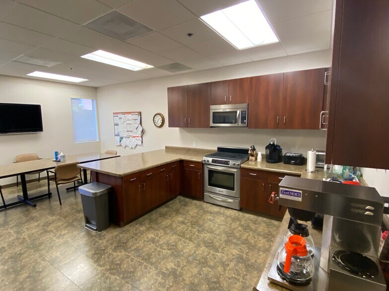 More Photos Of 4841-4845 Old Redwood Hwy, Santa Rosa Medical For Sale