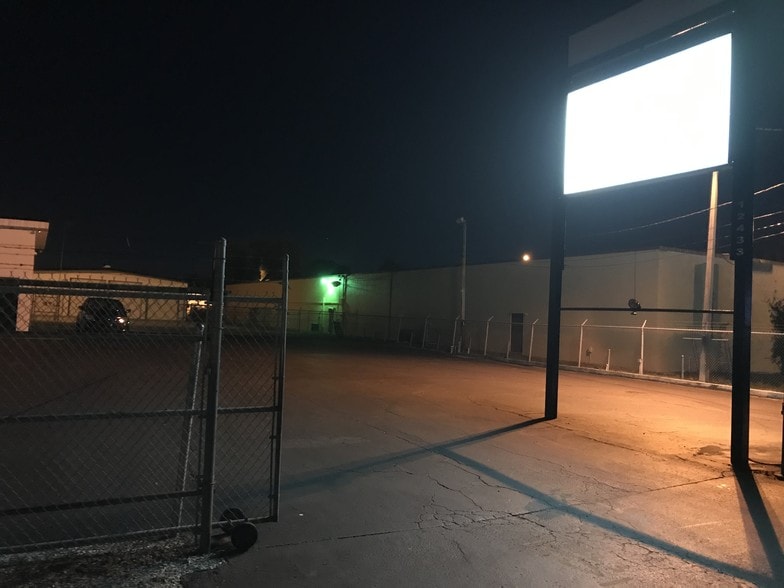 More Photos Of 12433 66th St N, Largo Storefront Retail Office For Sale