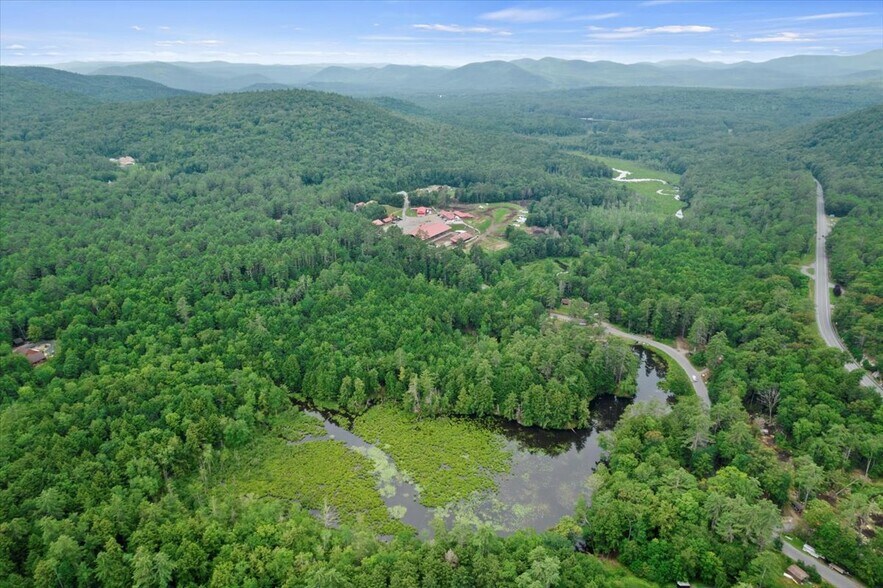 More Photos Of 746 Howe Rd, Lake Luzerne Hotel For Sale