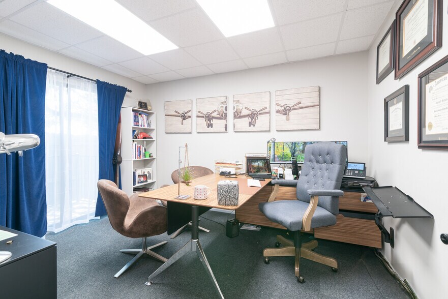 More Photos Of 13740 Research Blvd, Austin Office For Sale