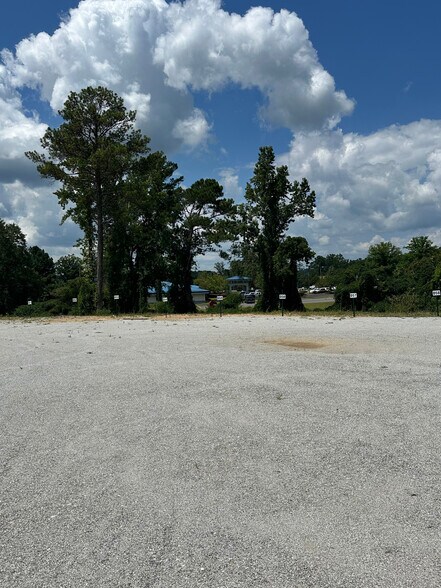 More Photos Of 825 Airport Dr, Alexander City Land For Lease