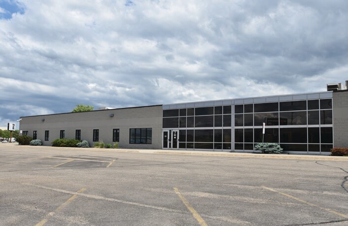 More Photos Of 900 42nd St S, Fargo Office For Sale