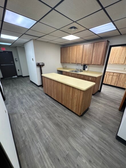 More Photos Of 397 N 9th Ave, Scranton Medical For Sale