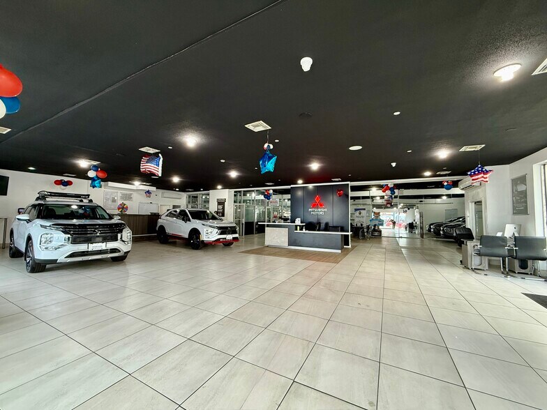 More Photos Of 134-10-134-12 Atlantic Ave, Jamaica Auto Dealership For Sale
