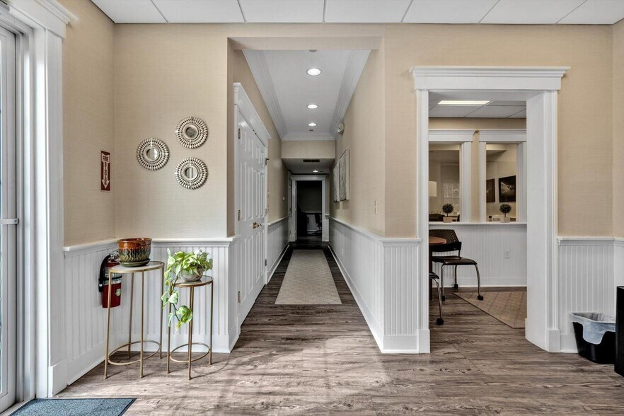 More Photos Of 804 Main St, Osterville Office Residential For Sale